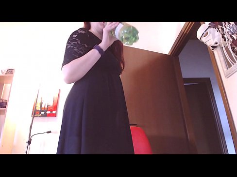 ❤️ Pokorna sužnja, ki obožuje umazane in sočne spodnjice, je po ogledu tega videa prisiljena masturbirati! Porno pri nas ﹏
